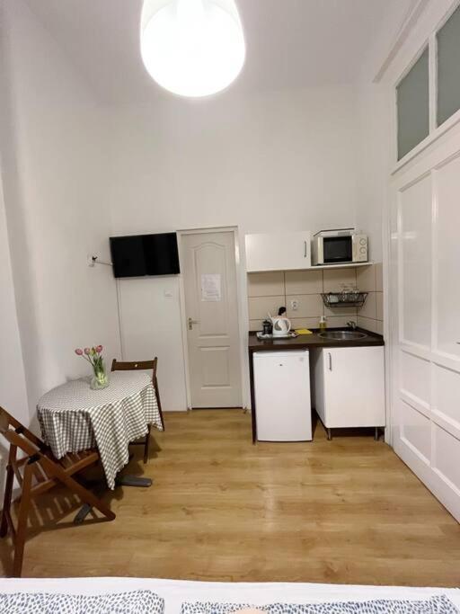 12# Sunflower Cozy Apartment Budapest Esterno foto