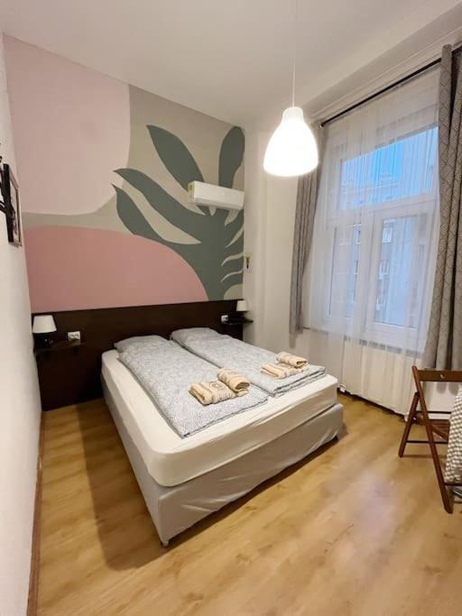 12# Sunflower Cozy Apartment Budapest Esterno foto